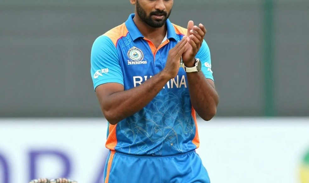 হারারেতে সতেরো বছরের ঝড়: ইবনি ব্র্যাথওয়েটের রেকর্ড, সিরিজ ওয়েস্ট ইন্ডিজের — কিন্তু আসল গল্পটা কোথায়? হারারেতে সতেরো বছরের ঝড়: ইবনি ব্র্যাথওয়েটের রেকর্ড, সিরিজ ওয়েস্ট ইন্ডিজের — কিন্তু আসল গল্পটা কোথায়?