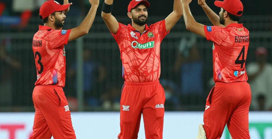 SA20 2027 নিলাম: ৪২ মিলিয়ন র্যান্ডের পার্স, ৩০ জনের অভিজাত তাক, আর চার ফ্র্যাঞ্চাইজির ক্রেতা-বাজার SA20 2027 নিলাম: ৪২ মিলিয়ন র্যান্ডের পার্স, ৩০ জনের অভিজাত তাক, আর চার ফ্র্যাঞ্চাইজির ক্রেতা-বাজার