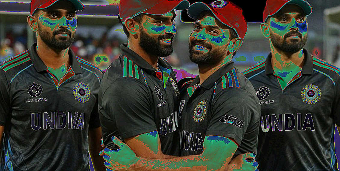 ডারবানের হেলমেট-শব্দ: স্মিথের ক্ষতটা ব্যাটিংয়ে নয়, অস্ট্রেলিয়ার স্লিপ কর্ডনে