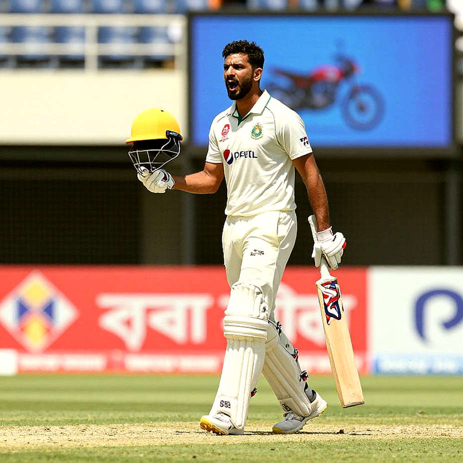 ডারবানের সবুজ সিমে নর্জের ফেরা: ১৮ জনের তালিকা, ৭০ উইকেট আর একটি ঝুঁকির বাজেট ডারবানের সবুজ সিমে নর্জের ফেরা: ১৮ জনের তালিকা, ৭০ উইকেট আর একটি ঝুঁকির বাজেট