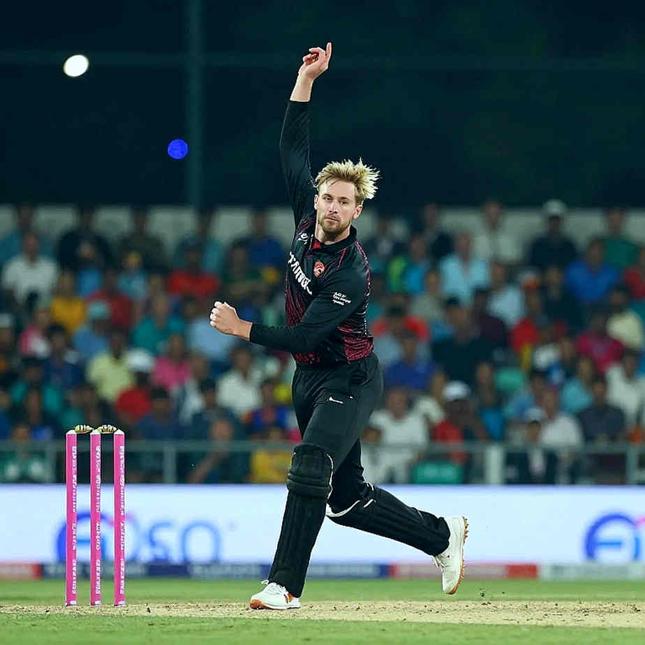 ফরহান আবিষ্কারের রেকর্ড ভাঙলেন, শ্রীলঙ্কা শেষ টি-টোয়েন্টি জিতল