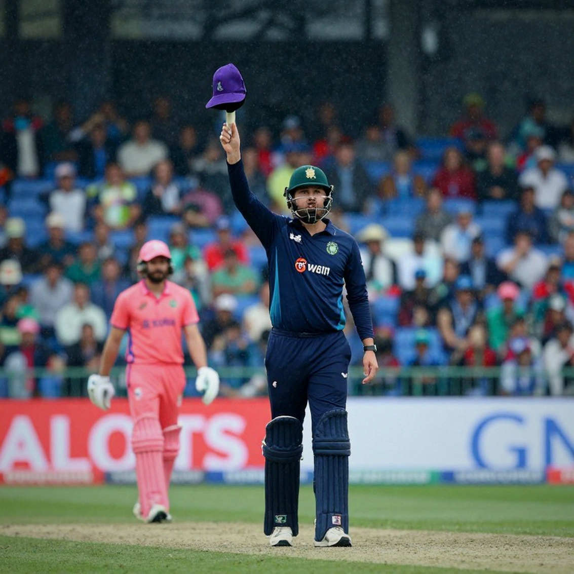কলম্বোর ধীর পিচ নয়, পাওয়ারপ্লের ভুল হিসাব: ইংল্যান্ডের পাঁচ রানের হার
