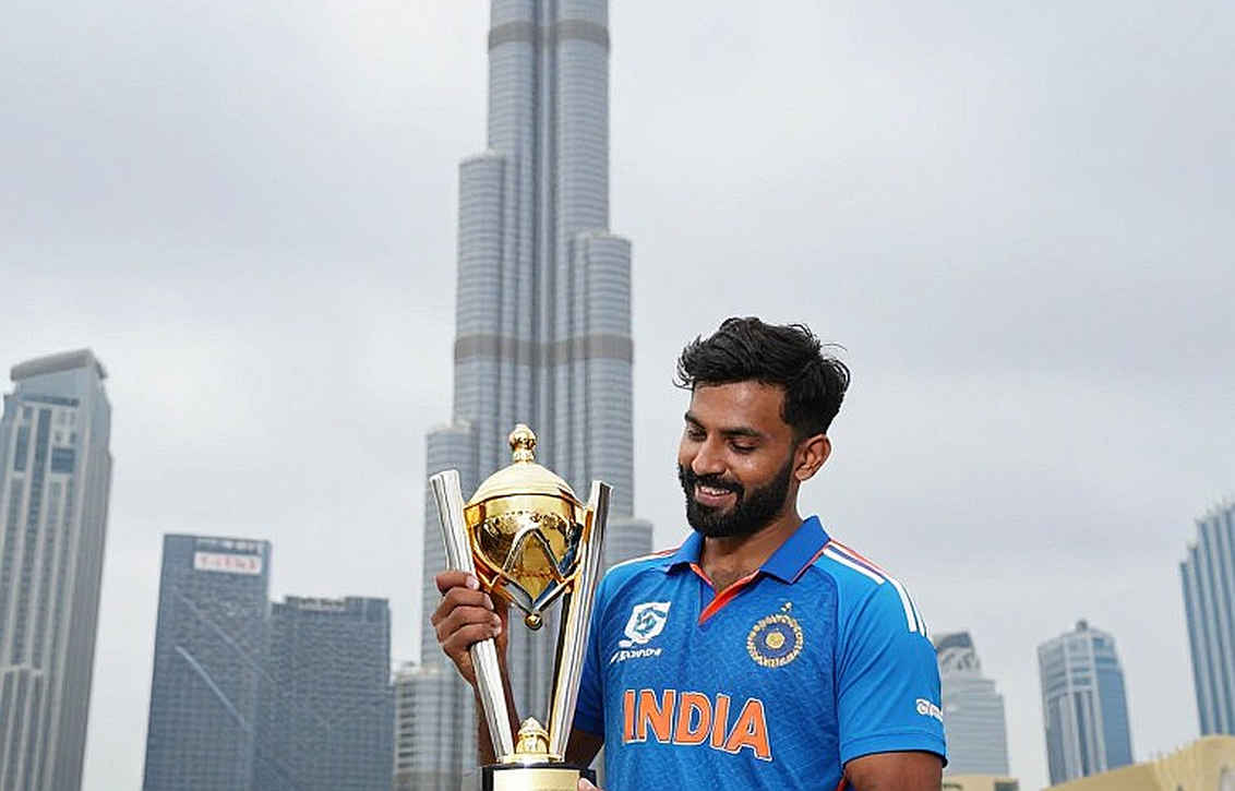 ষাট-বাইরের পাঠ: শ্রীলঙ্কার ক্লাব ক্রিকেট, একটা হাইলাইট ক্লিপ আর পঞ্চাশ রানের অসম্পূর্ণ কবিতা