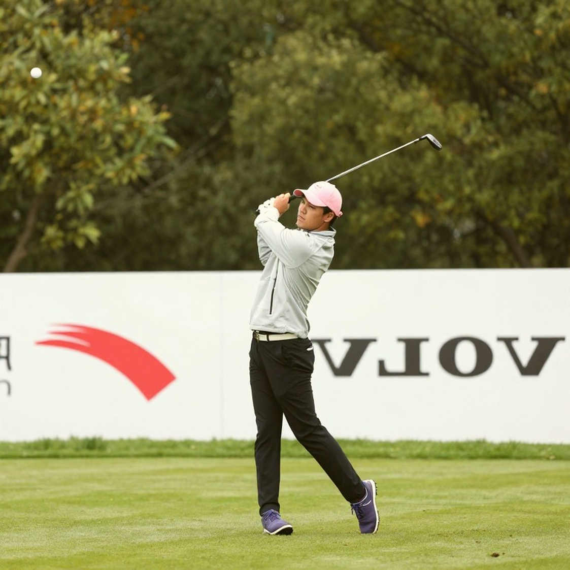 Eighteen Tournaments, One Round: The Mental-Game Claim and the Evidence Gap
