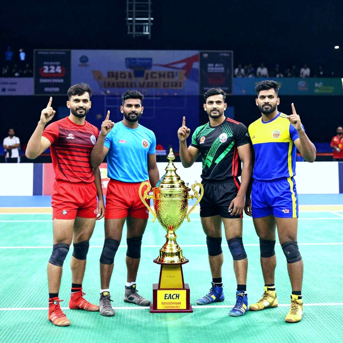 ফাইনালের আগে ভারতের অজানা ফাটল: বাংলাদেশ ম্যাচের ৪৮-২৫ স্কোরলাইনে লুকিয়ে থাকা বিপদের সংকেত ফাইনালের আগে ভারতের অজানা ফাটল: বাংলাদেশ ম্যাচের ৪৮-২৫ স্কোরলাইনে লুকিয়ে থাকা বিপদের সংকেত