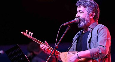 Ali Kınık Kayseri'de Hayranlarıyla Buluştu