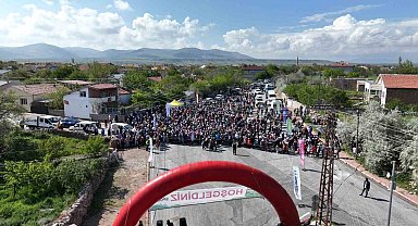 Bakan Akar ve Başkan Büyükkılıç Doğa Yürüyüşüne Katıldı