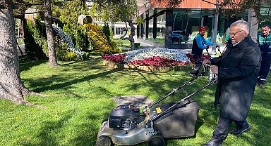 Başkan Büyükkılıç'tan belediye parkında bahar mesaisi