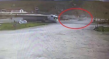 Defalarca takla attı, o anlar saniye saniye güvenlik kamerasına yansıdı