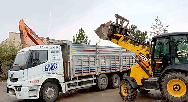 Depremde hasar gören okul yeniden inşa edilecek