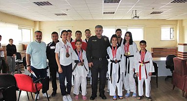 İpeksi Dokunuş'ta madalyalar geliyor