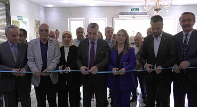 Kadın kursiyerlerin el emekleri görücüye çıktı