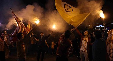 Kayseri'de halaylı kutlama