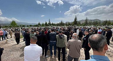 Kazada hayatını kaybeden genç toprağa verildi