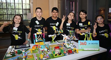 Minik bilim kahramanları yenilikçi projelerini AGÜ'de sergiledi