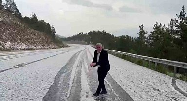Sivas'ta ceviz büyüklüğünde dolu yağdı