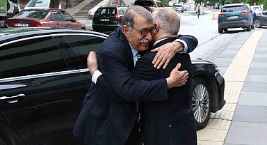 Abdülkadir Aksu'dan İhlas Medya Ankara Grubu Temsilcisi Kahraman'a ziyaret