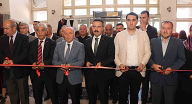 Ahlat'ta yılsonu sergisi