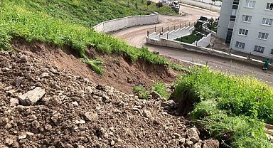 Ankara'da sağanak sonrası heyelan meydana geldi