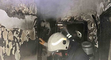 Apartman dairesinde korkutan yangın