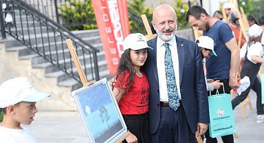 Başkan Çolakbayrakdar; "Farklı projelerle gençlerimizin yanlarındayız"