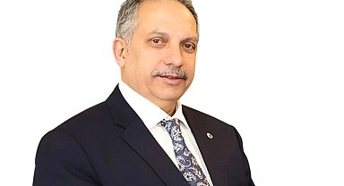 Başkan Yalçın: "Baba, gücün ve güvenin simgesidir"