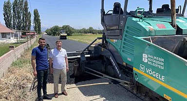 Burhaniye Çoruk Mahallesinde yol sevinci