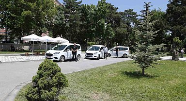 Büyükşehir'in mezarlık içi ücretsiz ulaşım hizmeti tam not aldı