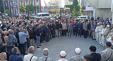 Devrek'te ilk hac kafilesi dualarla uğurlandı