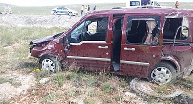 Direksiyon hakimiyeti kaybedilen araç takla atarak tarlaya uçtu: 3 yaralı