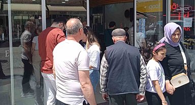 Dolar ve Euro'daki hareketlilik döviz bürolarına yansıdı