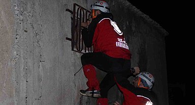 Ekmek almaya giden 8 yaşındaki Eren'den 16 saattir haber alınamıyor