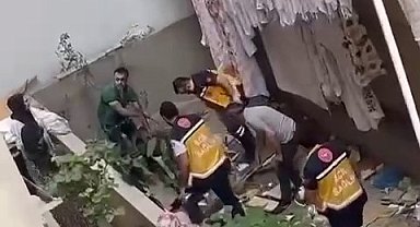 Hırsızlık için 5 katlı binanın çatısına çıktı, metrelerce yüksekten aşağı düştü