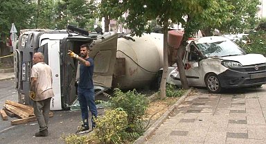Kadıköy'de beton mikseri felaketi: 4 araç ezildi, 1 kişi yaralı