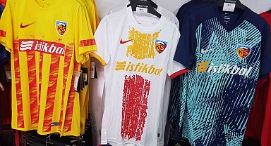 Kayserispor formaları satışa çıkarıldı