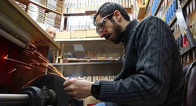 Kurban Bayramı öncesi bıçakçılar yoğun mesai harcıyor