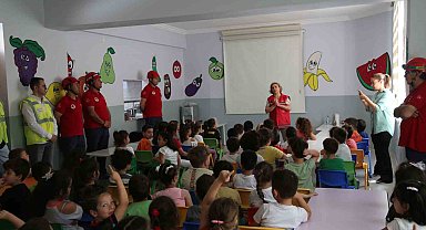 Miniklere deprem eğitimi verildi