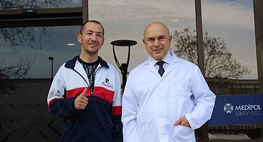 Parkinson'u beyin pili ile yendi, Babalar Günü'nde çocuklarına kavuştu