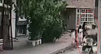 Polisten kaçan motosikletli çocuğa çarptı