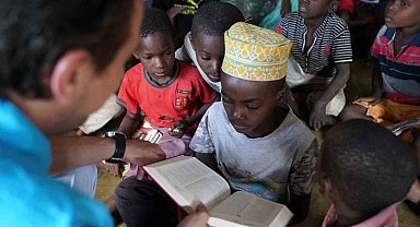 TDV kurban ve Kur'an'la bayramda yaraları saracak