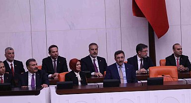 Yeni kabine üyeleri TBMM Genel Kurulunda yemin etti