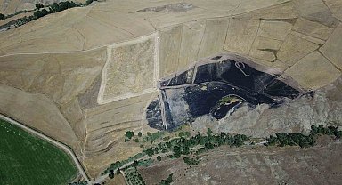 100 dönüm ekili tarım arazisi küle döndü, hasarın boyutu havadan görüntülendi