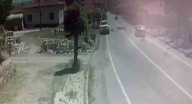 2 çocuğun öldüğü feci kazanın güvenlik kamerası görüntüleri ortaya çıktı