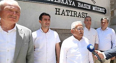 Başkan Büyükkılıç, 113 yıllık Kayseri basın tarihine ışık tutacak müzeyi inceledi