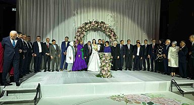 Ertekin ailesinin mutlu günü