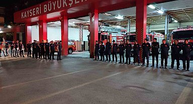 Kayseri İtfaiyesi'nden Mersin'e 4 araç, 13 personel ile destek