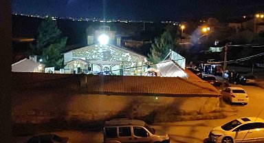 Mahalleli isyanda, pencerelerini dahi açamıyorlar