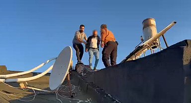 Polisten kaçan şahıs çatıda yakalandı