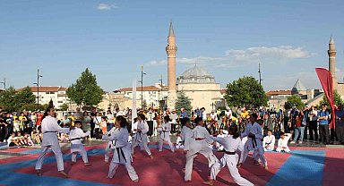 Sivas'ta GSB Spor Okullarında coşkulu açılış