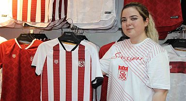 Sivasspor'un yeni sezon formaları tanıtıldı